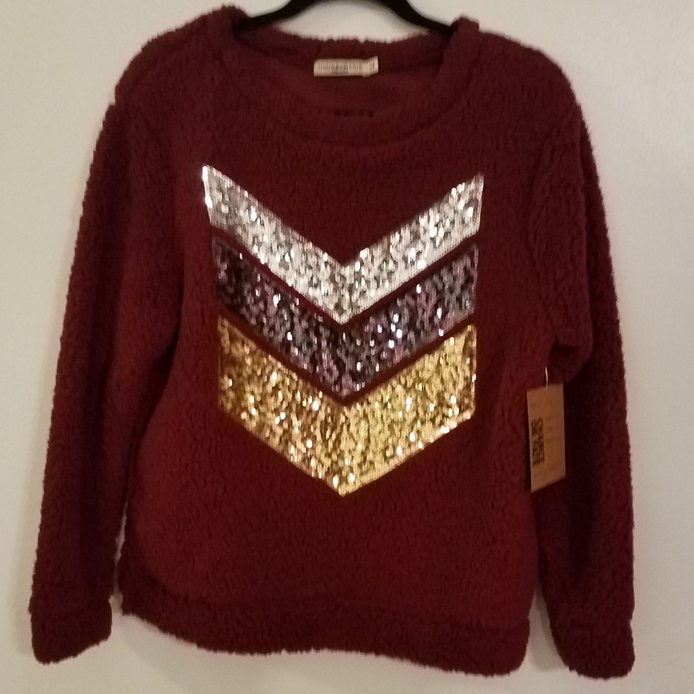 Women's fleece pullover sweater with sequins